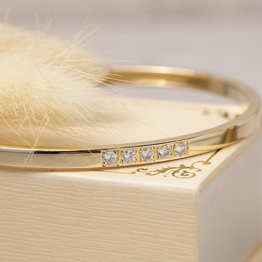 Gold bangle with diamond 14 karat