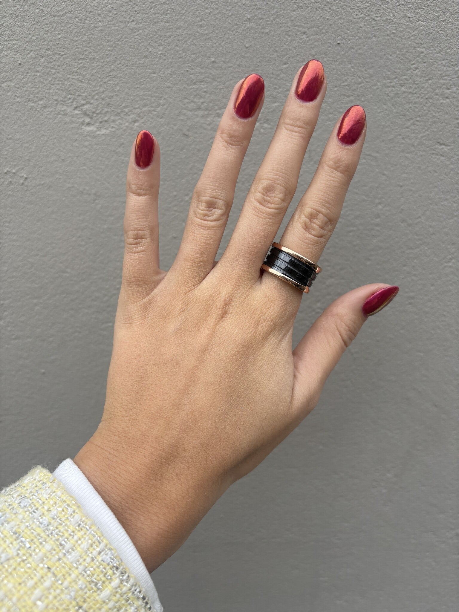 Rose gold Bvlgari ring B.zero1 ceramic 18 karat