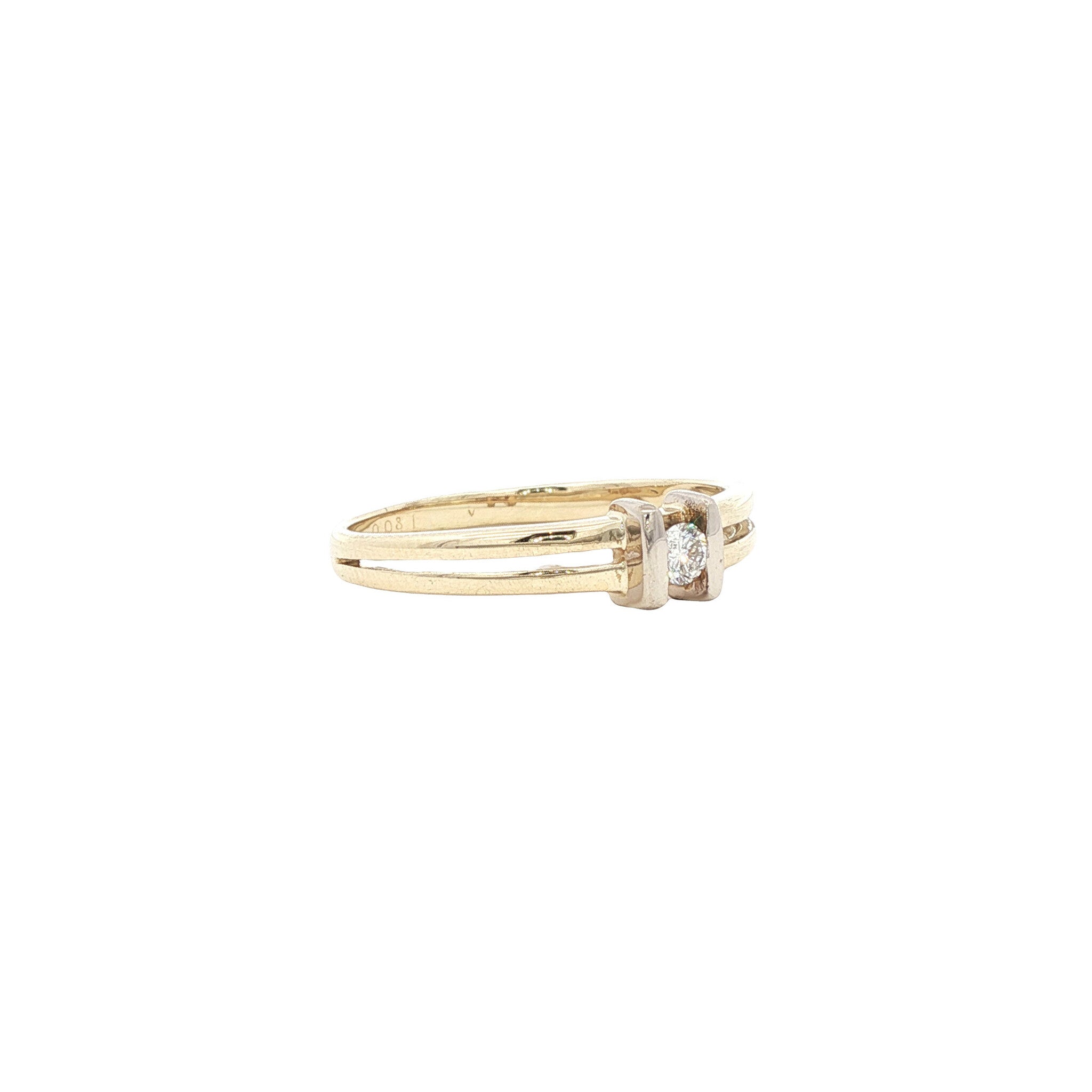 14-karat gold solitaire diamond ring