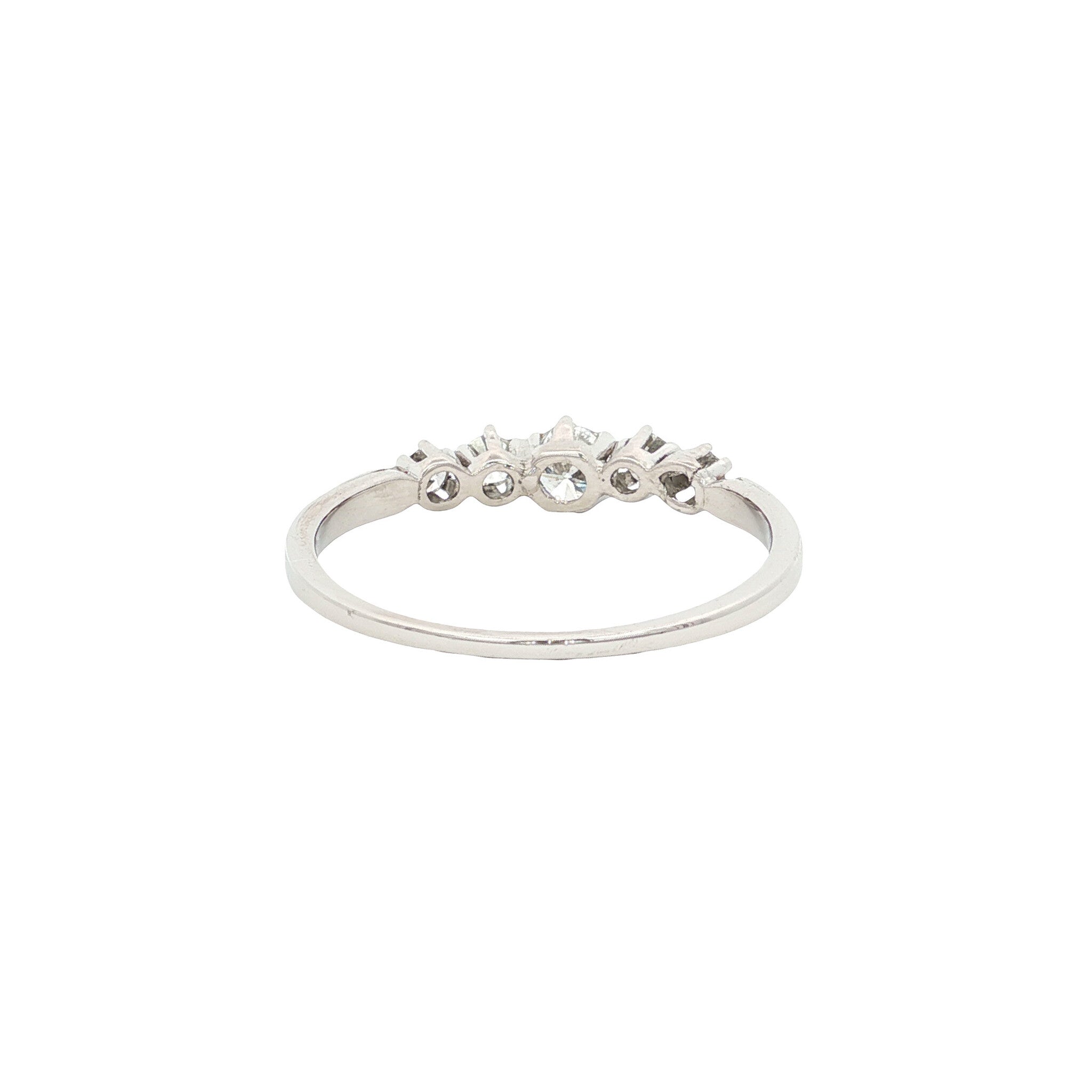 White gold ring with diamond 14 karat