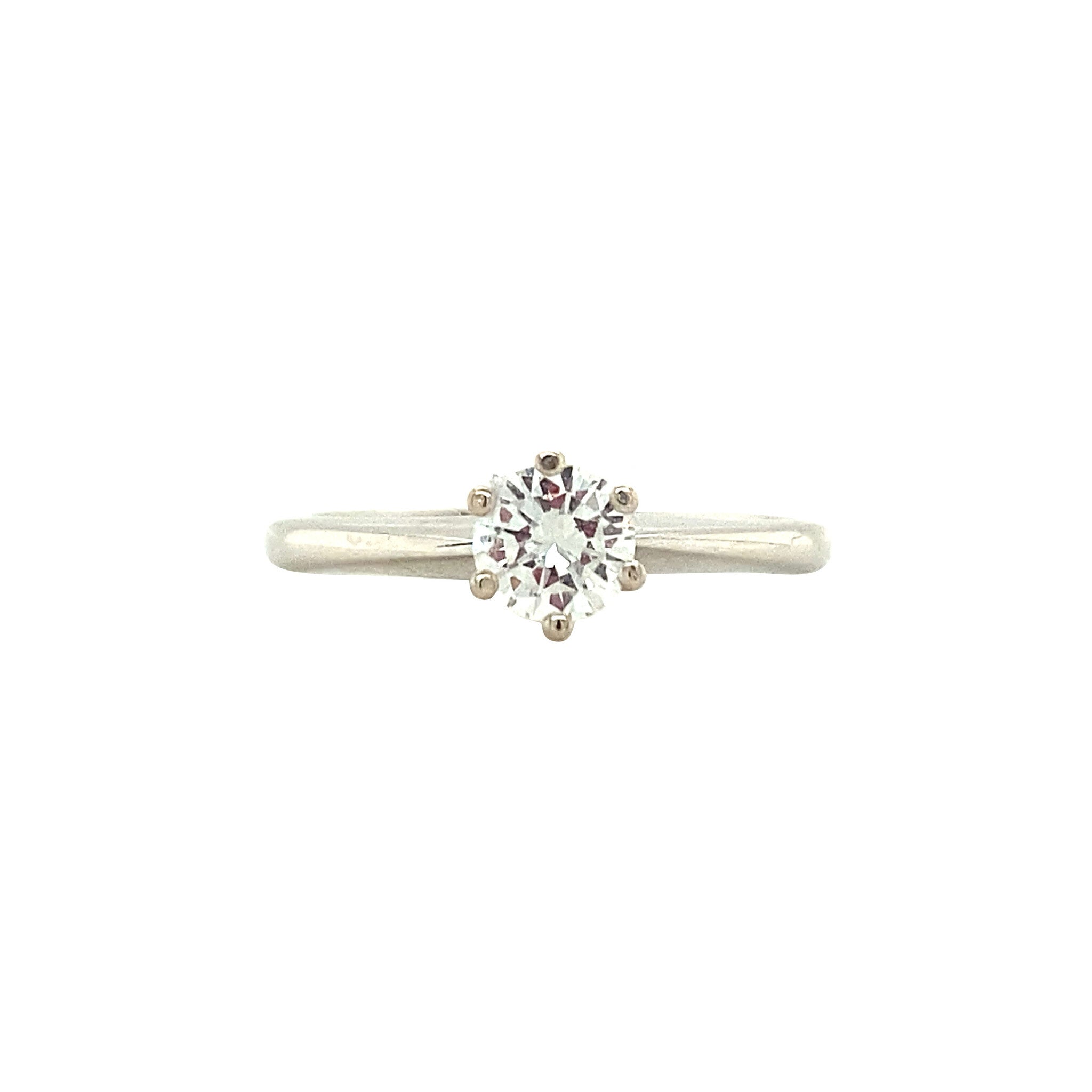 White gold solitaire ring with diamond 14 kt