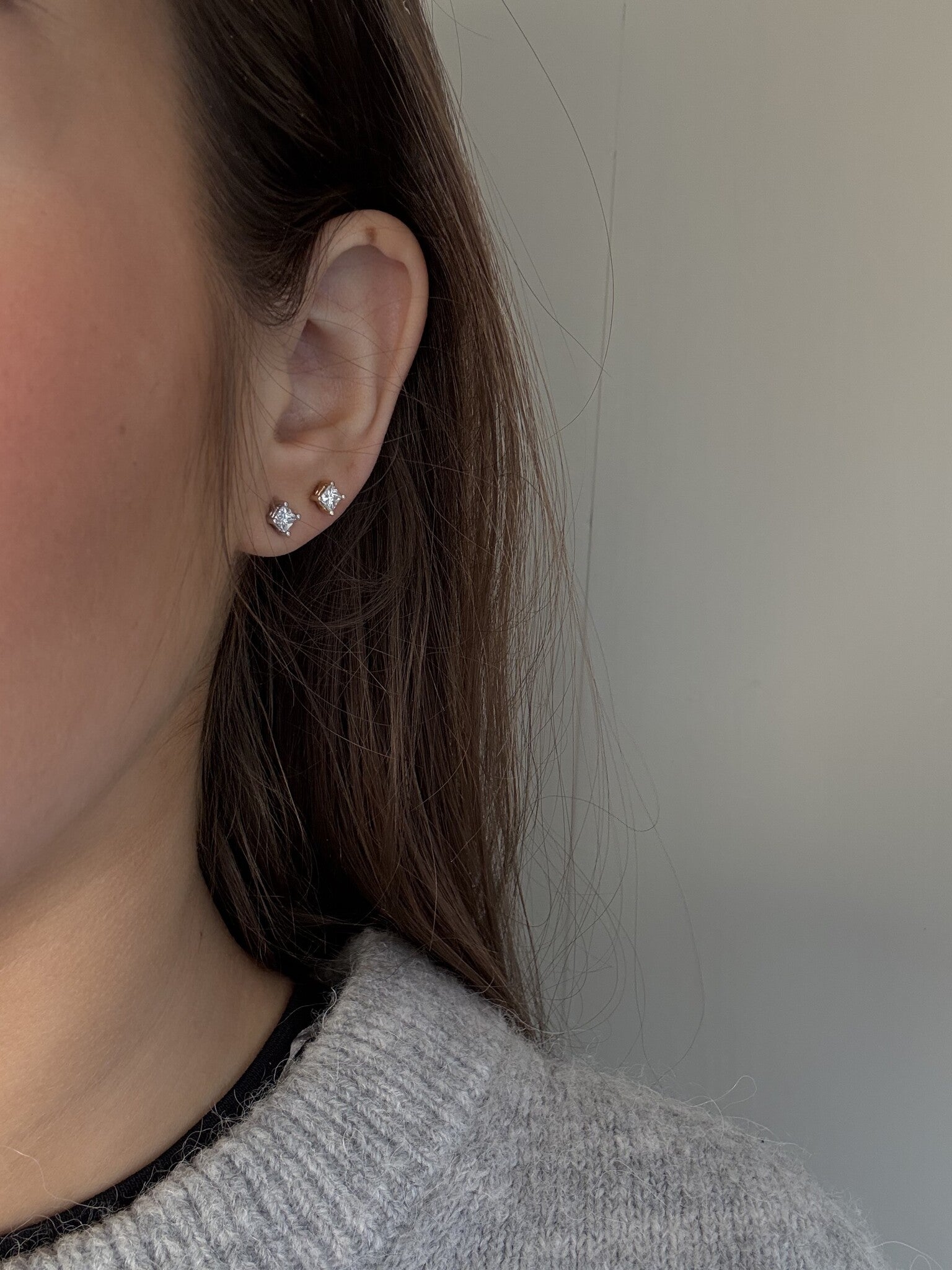 Gold solitaire stud earrings with diamond 14 karat