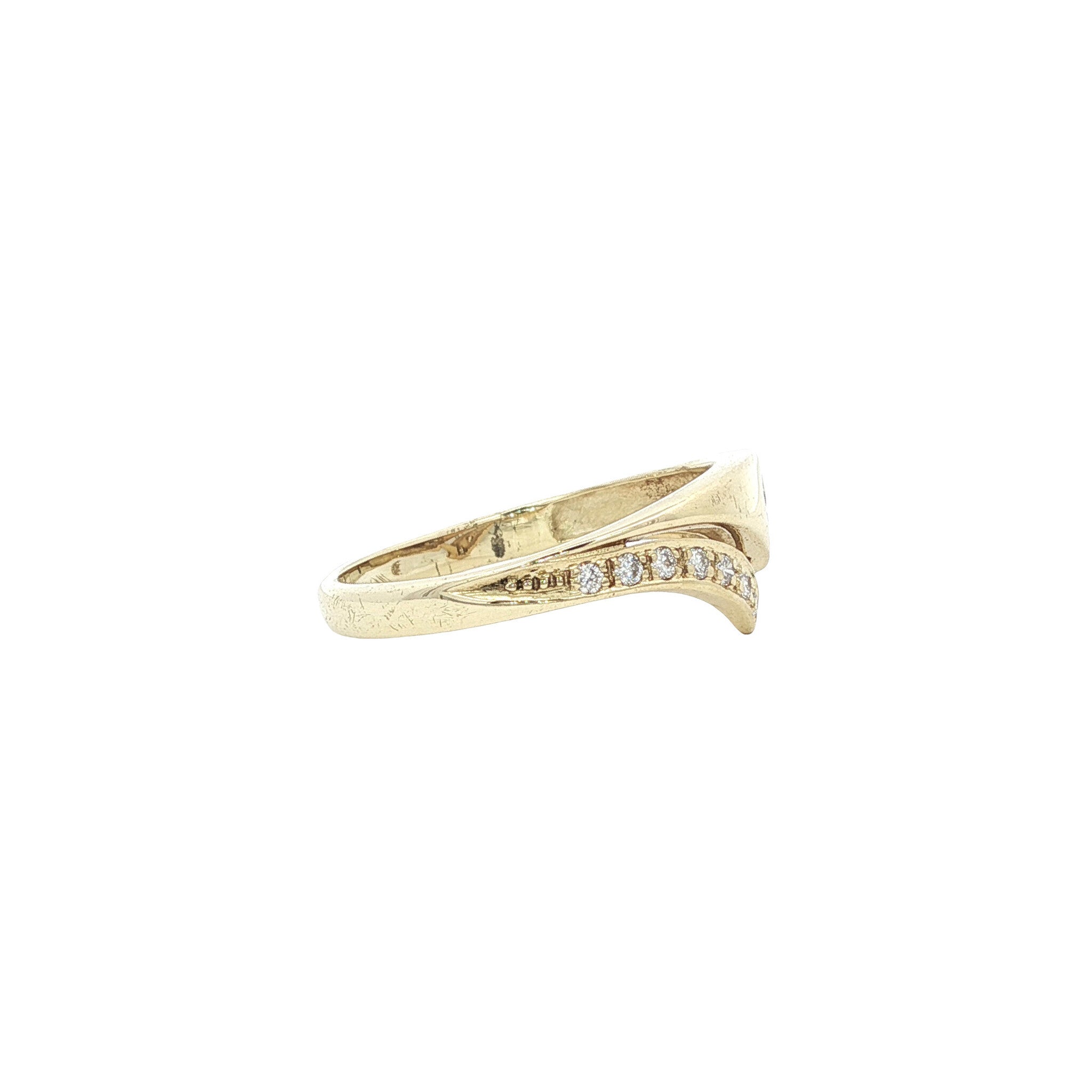 Gold ring with diamond 14 karat