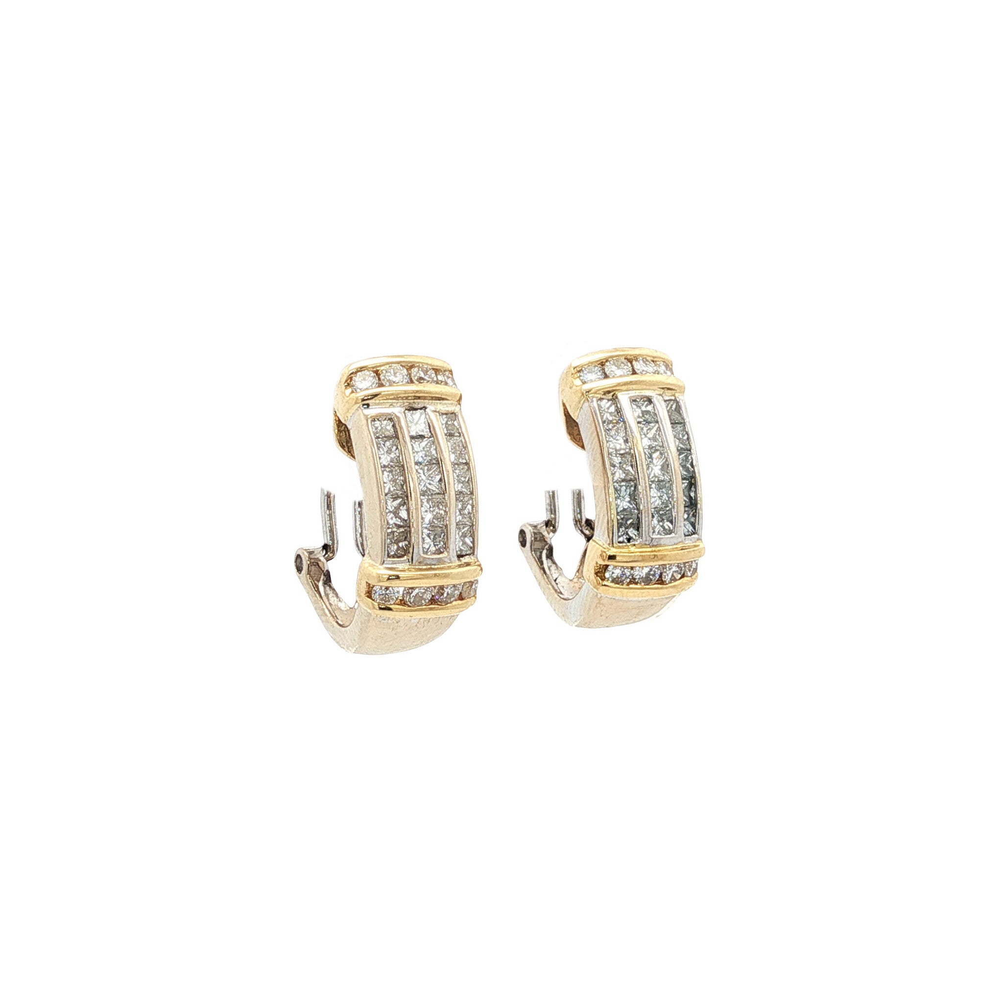 18-karat gold earrings with a diamond