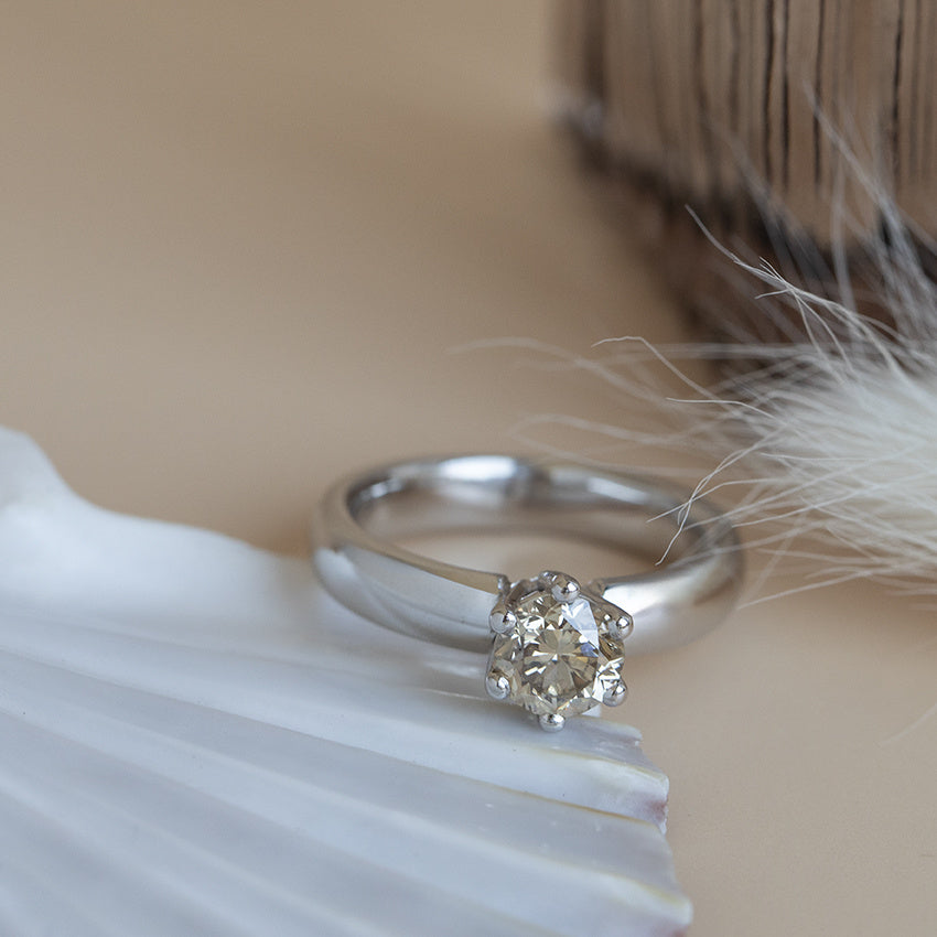 White gold solitaire ring with diamond 14 karat