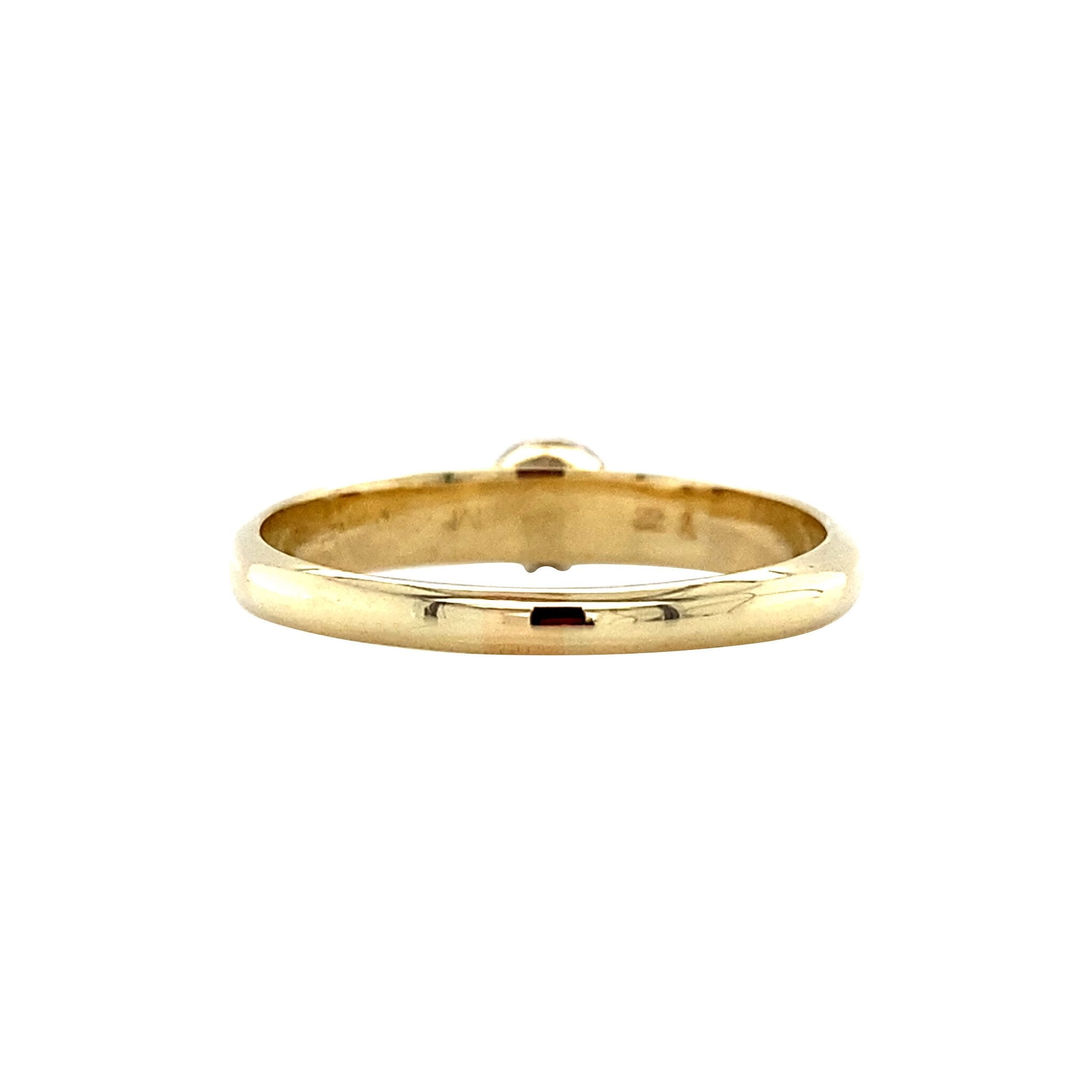 Gold solitaire ring with diamond from Diamonde 14 kt