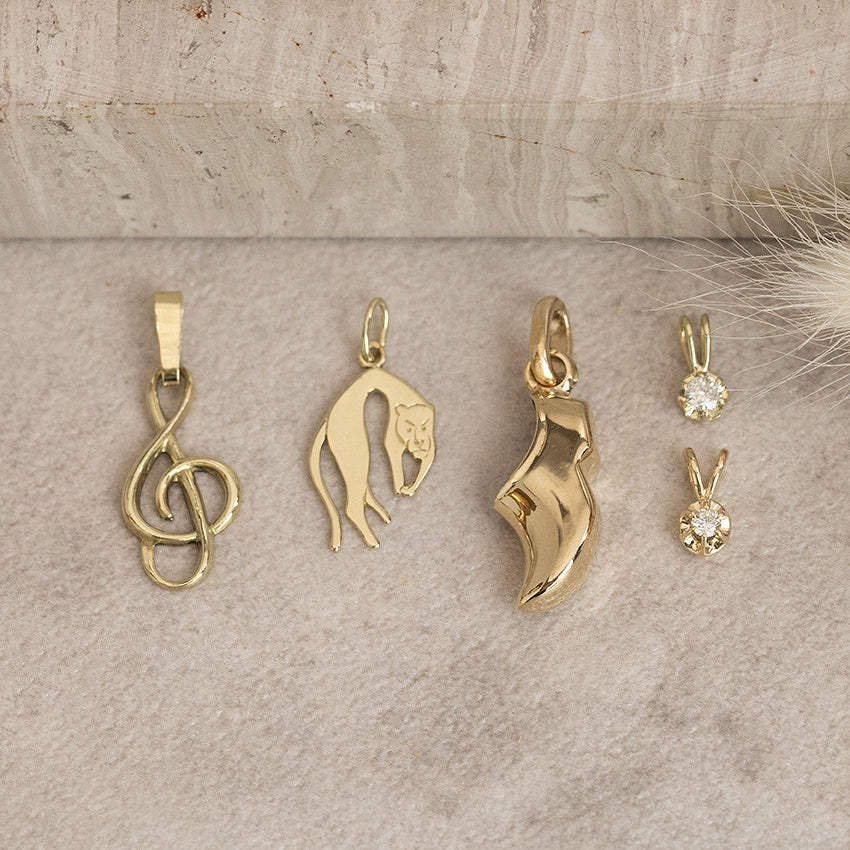 Golden panther pendant 14 karat