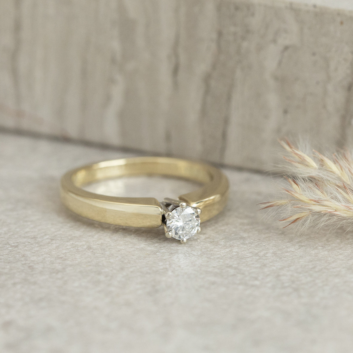 Gold solitaire ring with diamond 14 karat