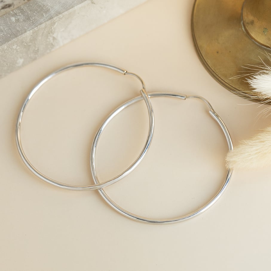 White gold earrings 18 karat