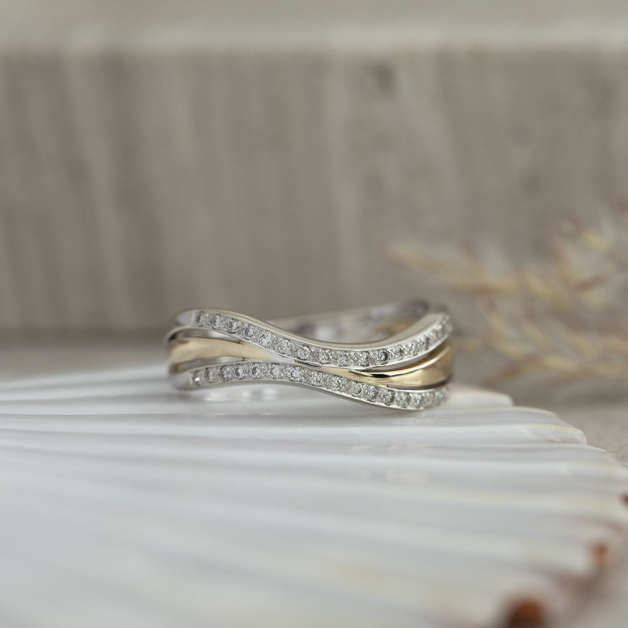 Bicolour gold ring with diamond 14 kt