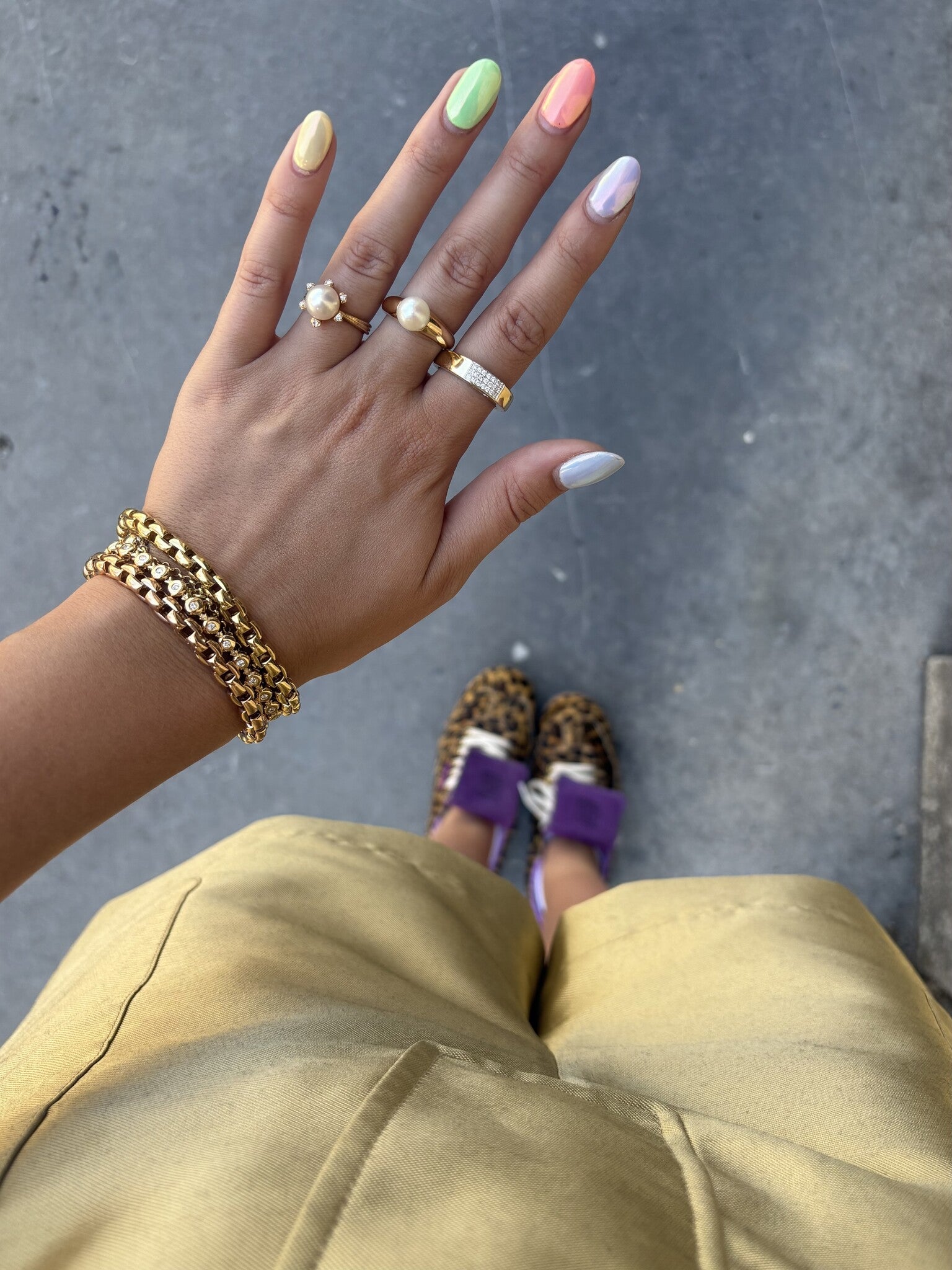 Gold ring with pearl 18 karat