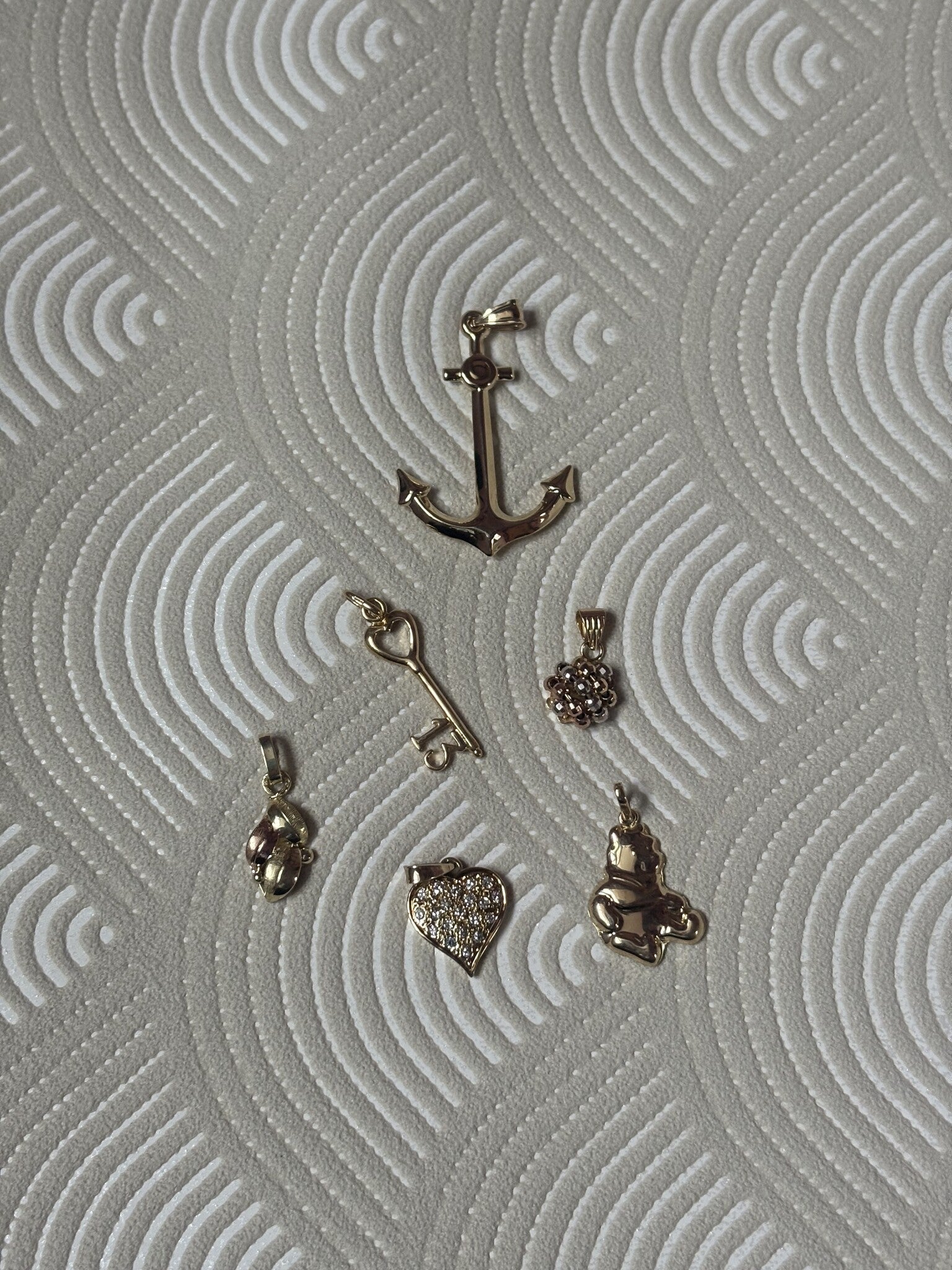 Golden fantasy pendant 14 karat