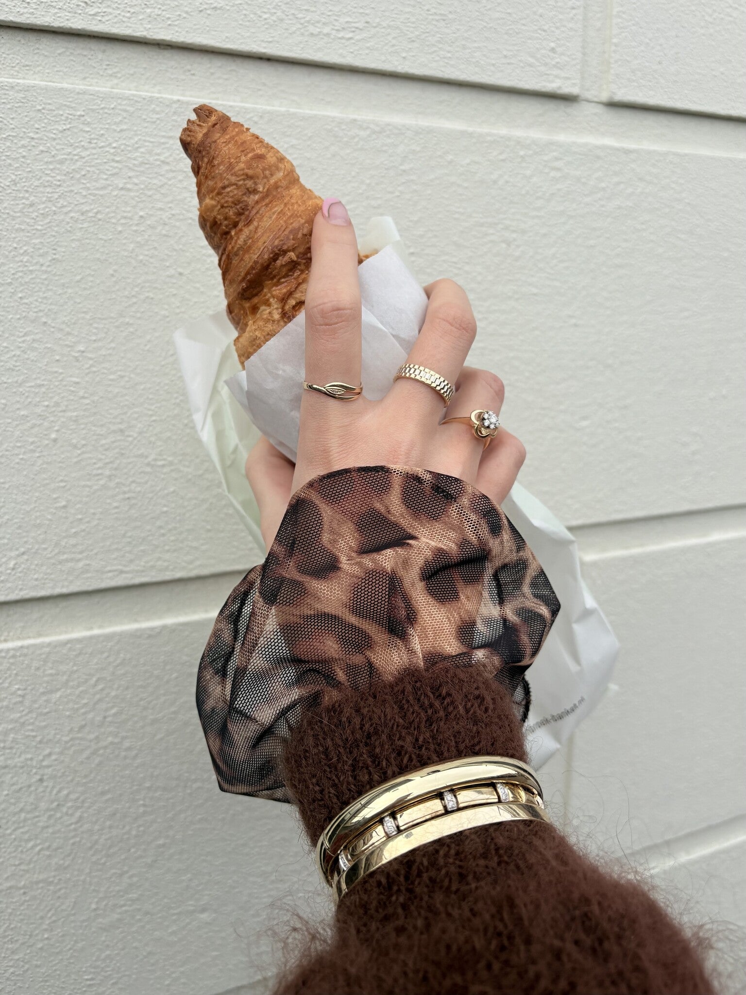 Gold entourage ring with diamond 14 karat