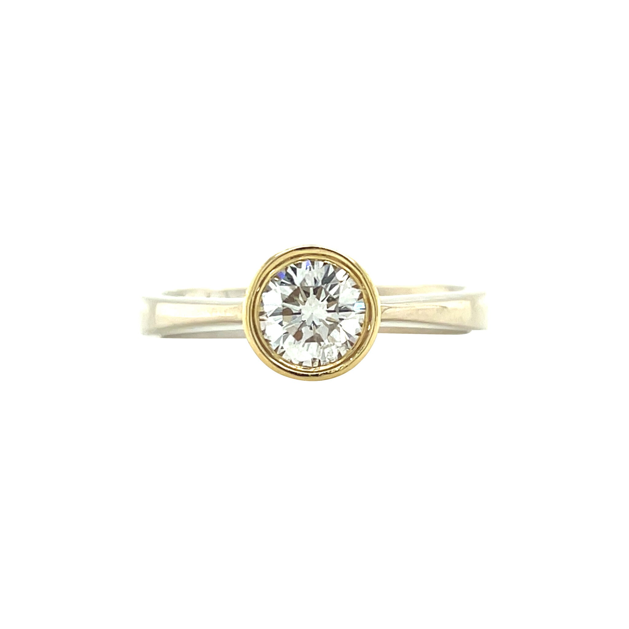 Golden ring with diamond 18 karat