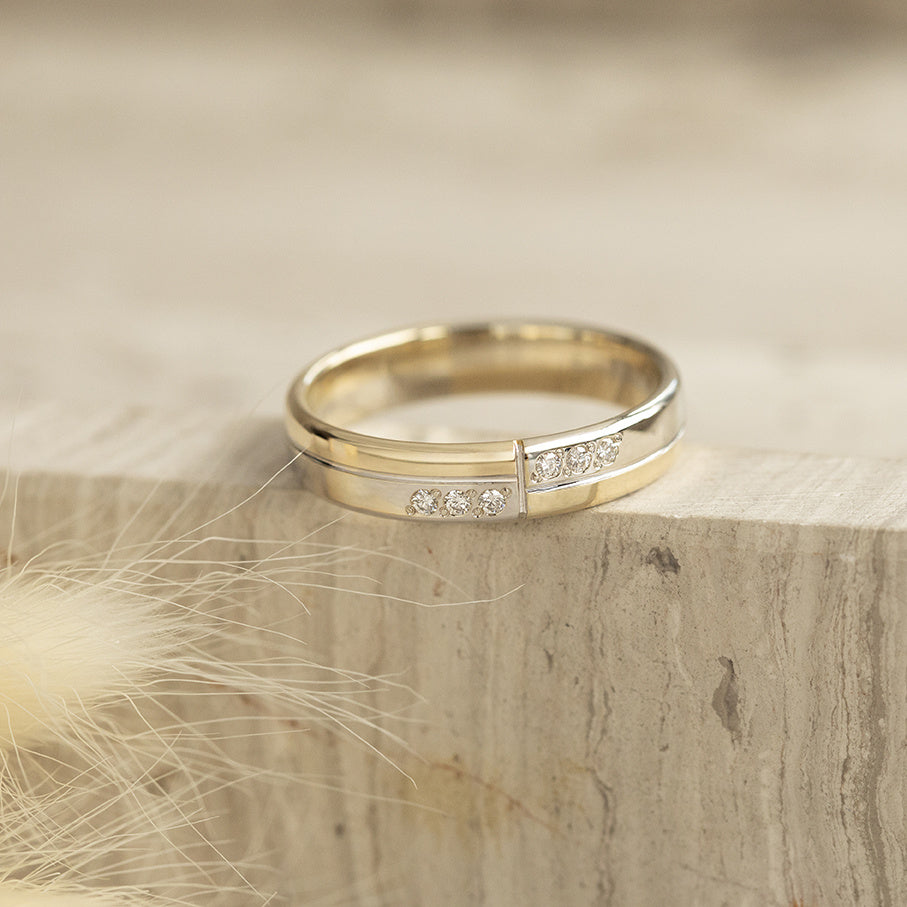 Gouden ring met diamant 14 karaat