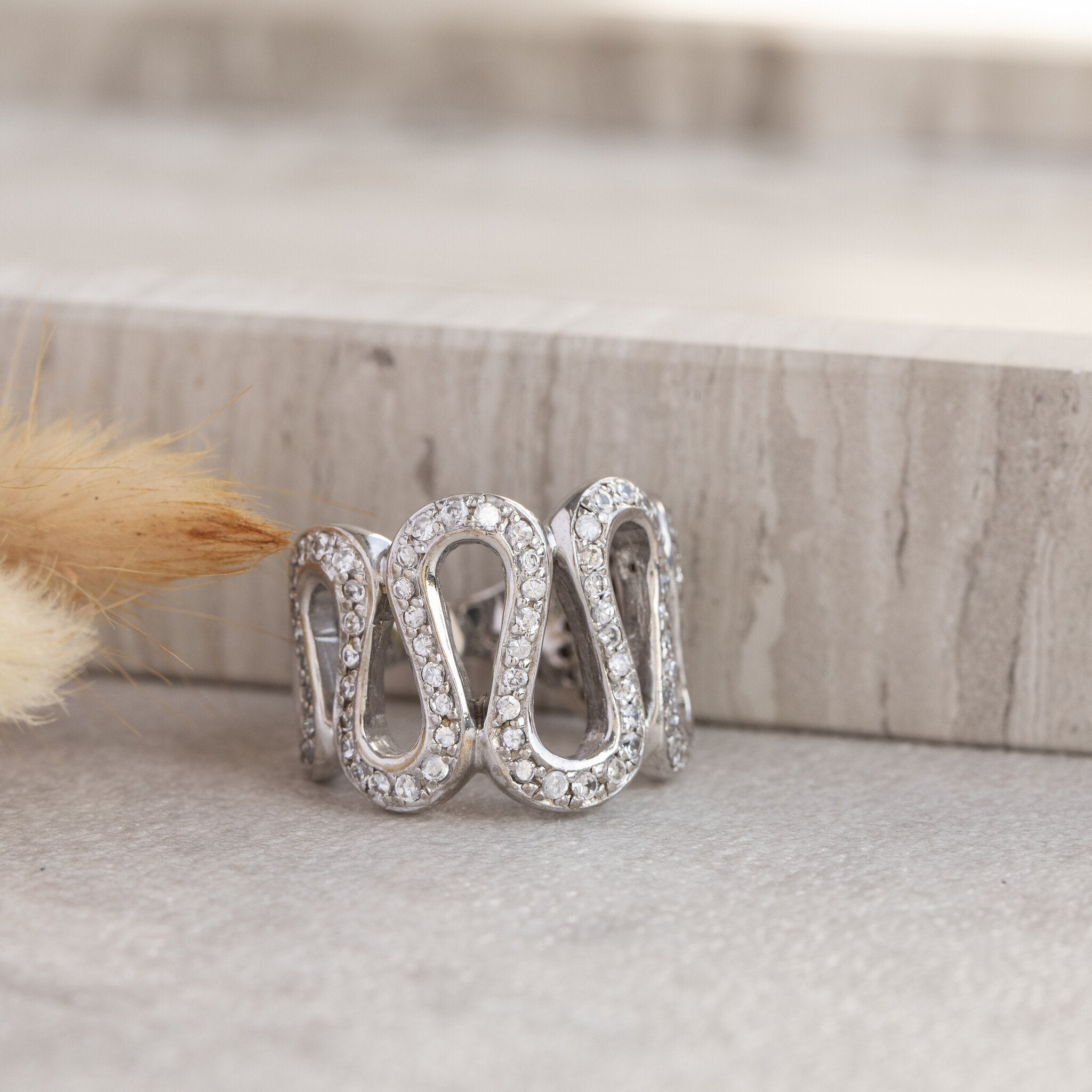 White gold ring with zirconia 14 karat