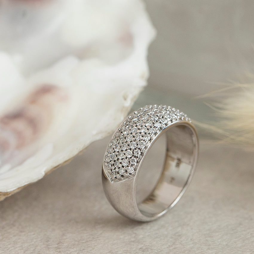 Witgouden ring met diamant 18 karaat