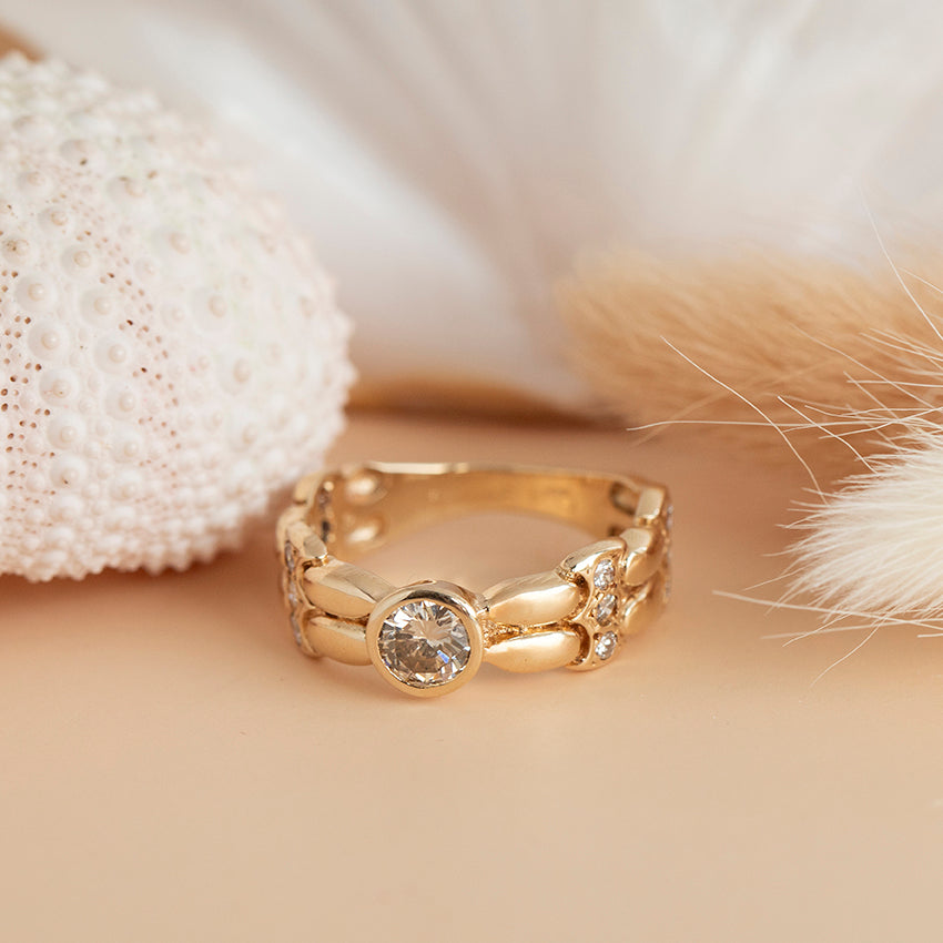 Gouden ring met diamant 14 karaat