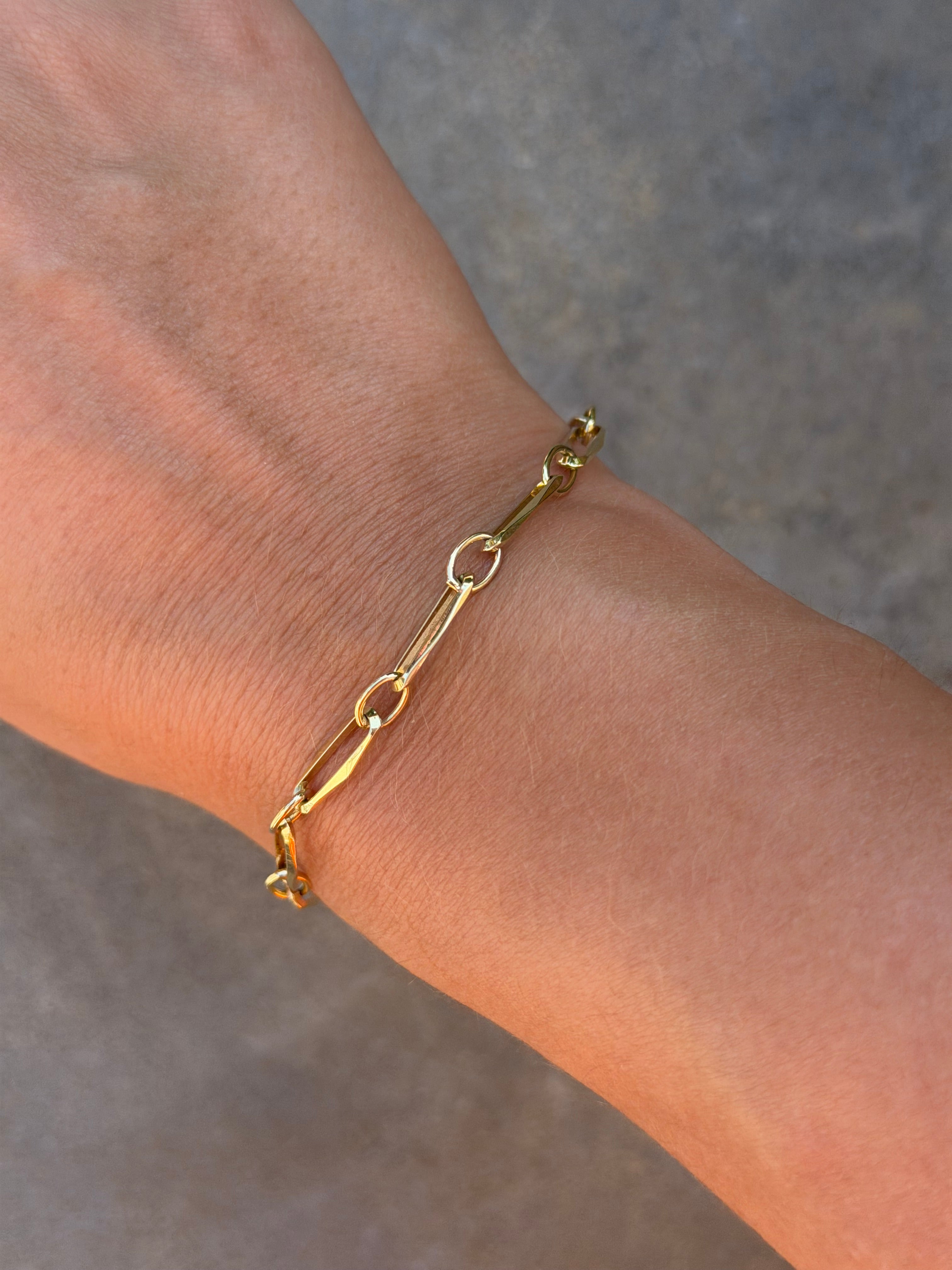Gouden closed for ever armband 19 cm 14 karaat