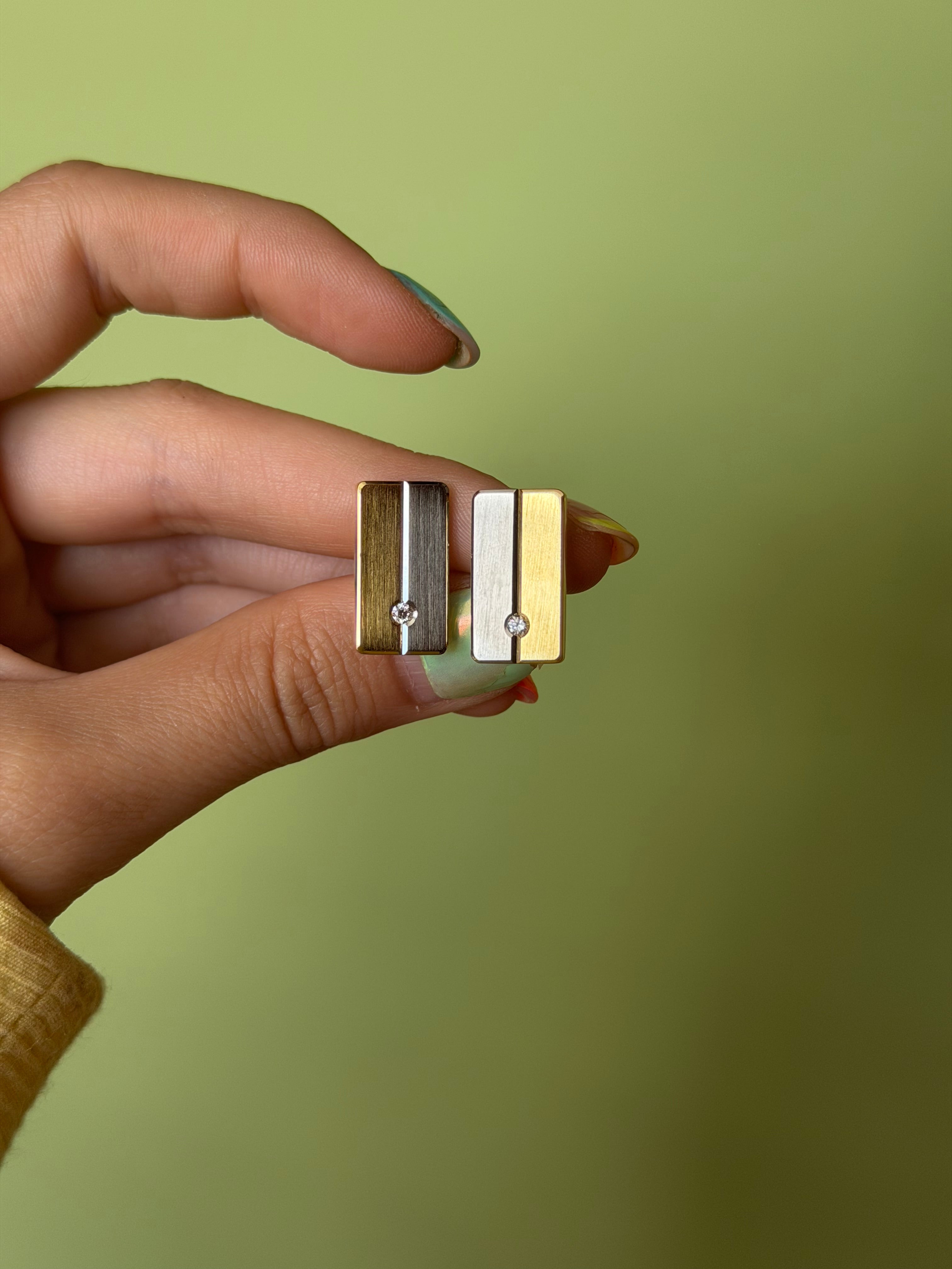 Gouden manchetknopen met diamant 18 karaat