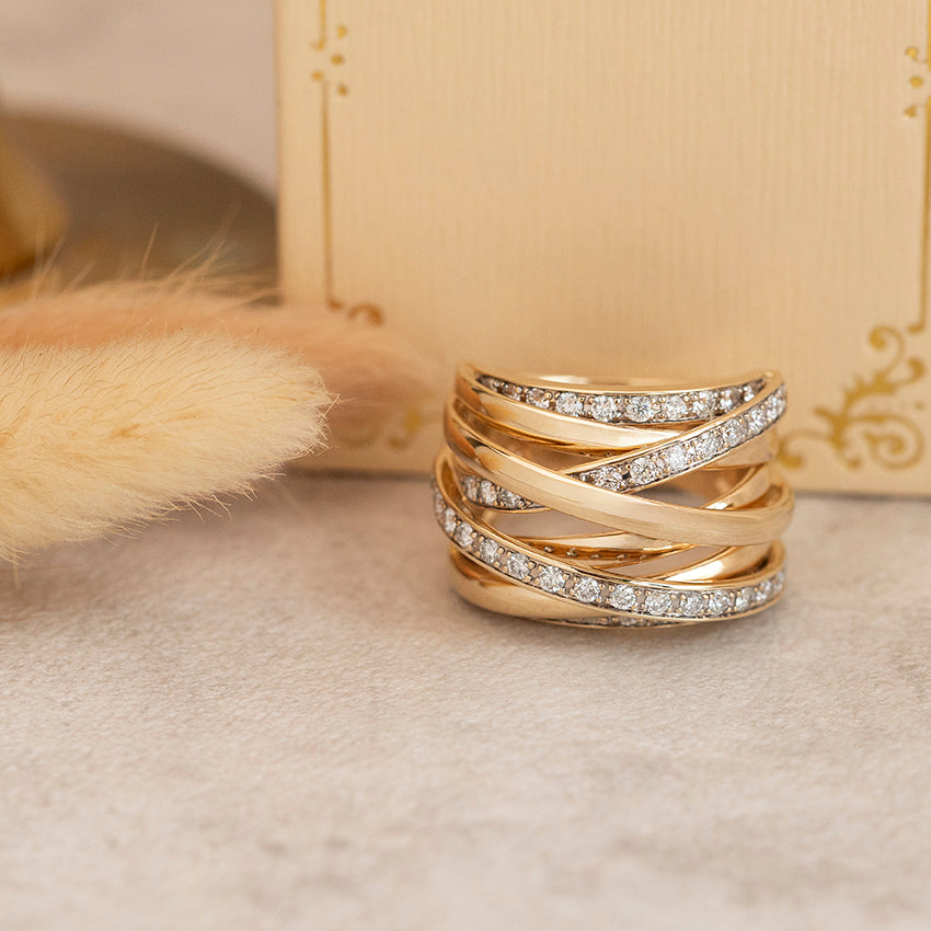 Gouden ring met diamant 14 karaat