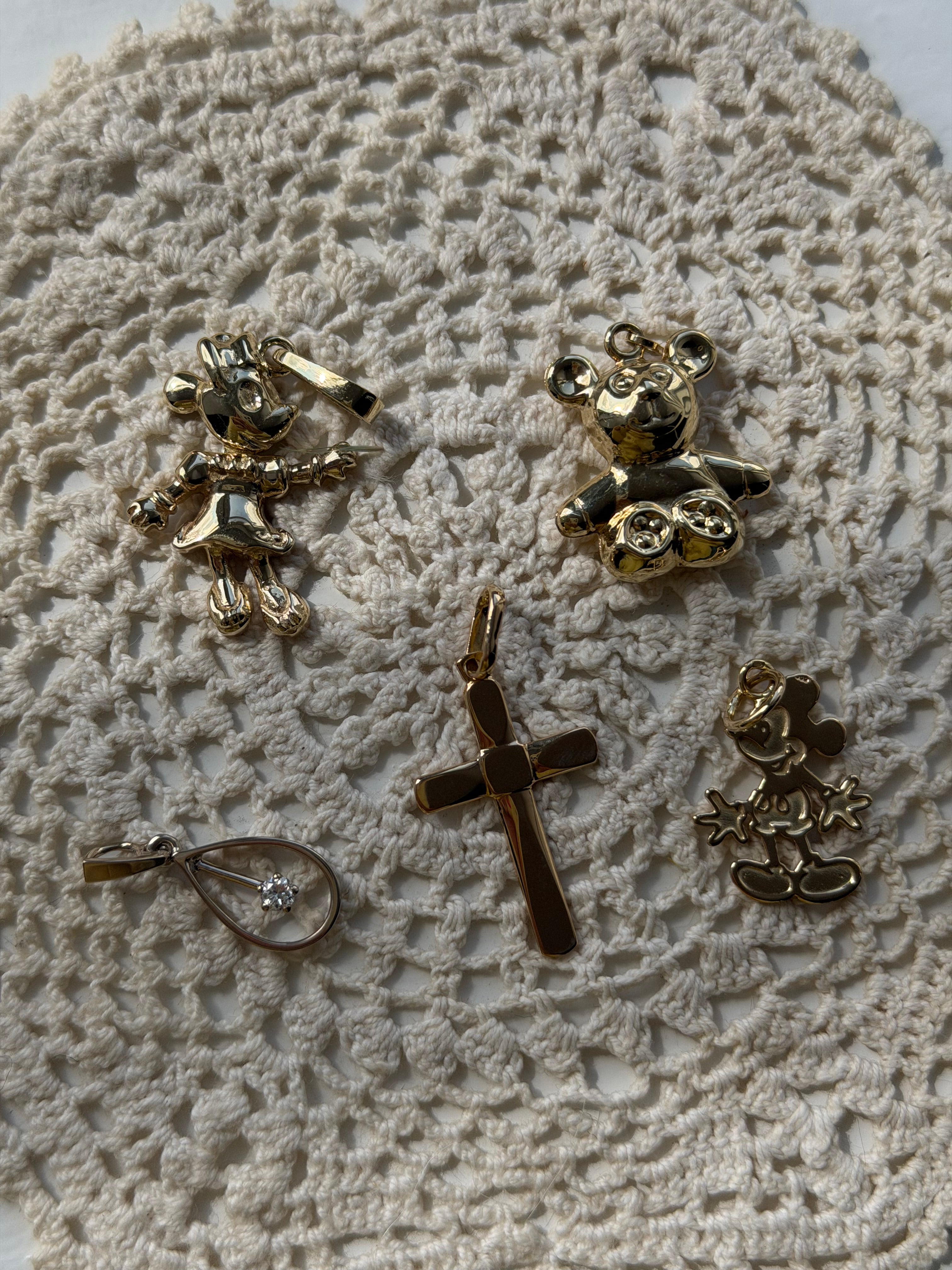 Witgouden hanger met diamant 14 karaat