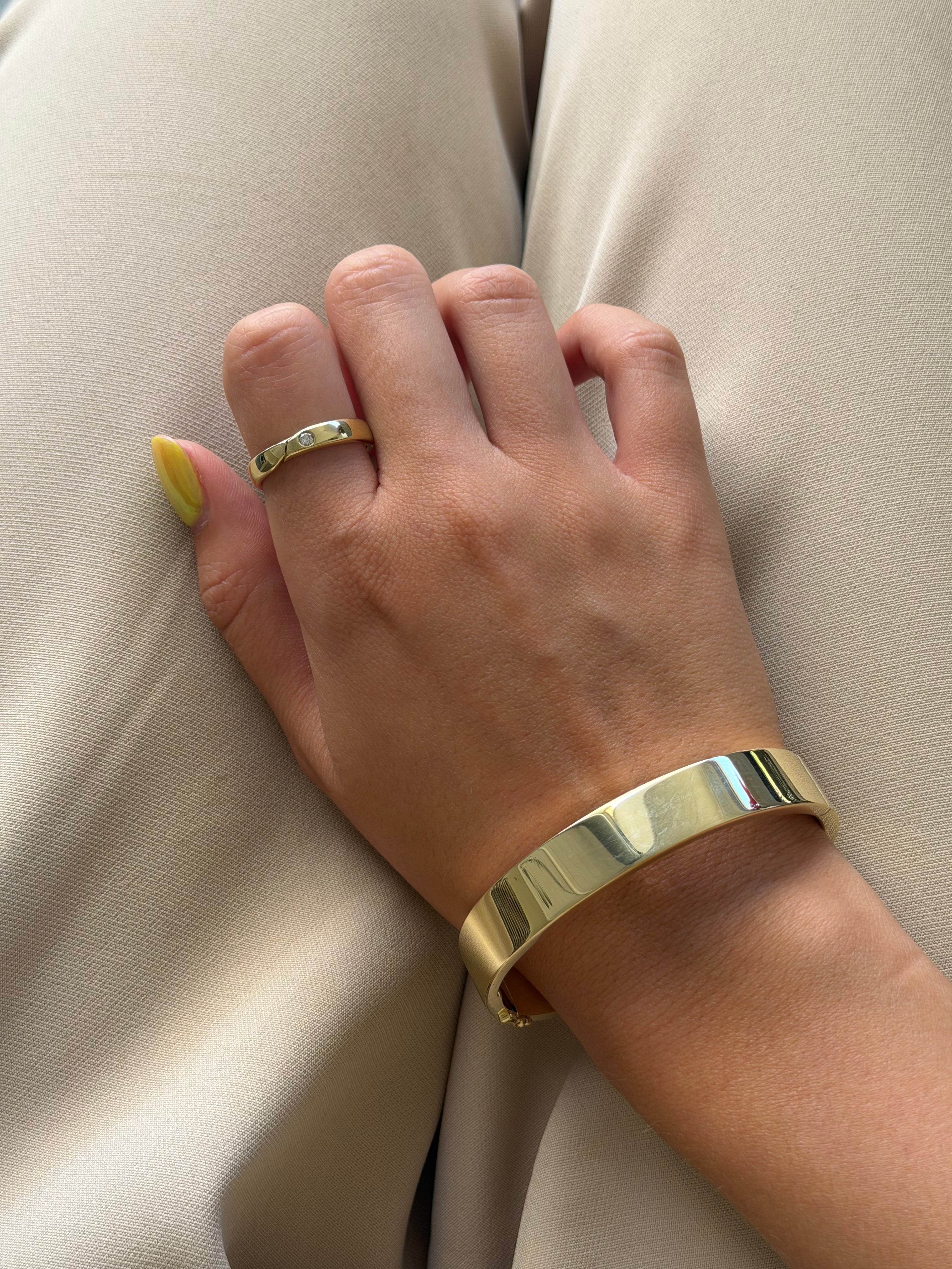 Gouden ring met diamant 14 karaat